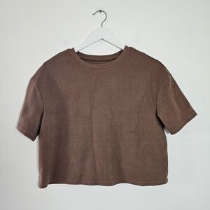 Stylish Brown Cropped Tee